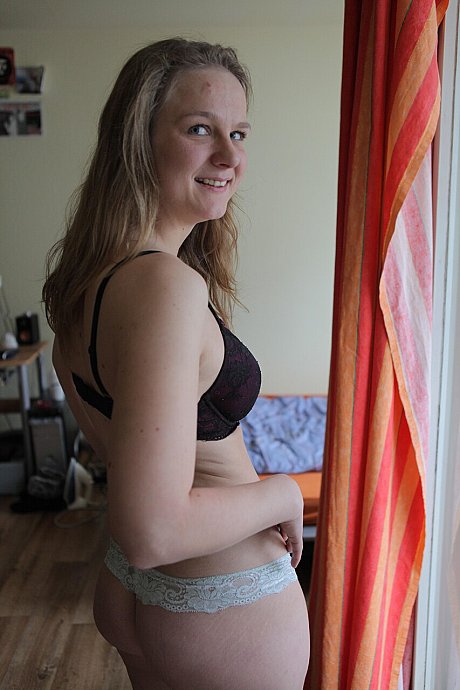 Ersties nude Images - Image 16 of 21  in Amateur category  