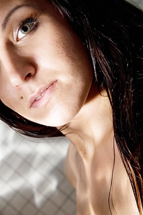 Erotic sweetie performed by Emily Hot Porn - Image 7 of 21  in Babe category   featuring Emily 