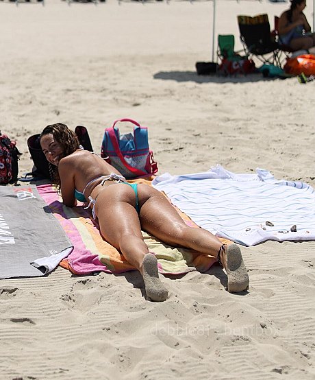 Bentbox naked Photos - Image 20 of 21  in Outdoor category