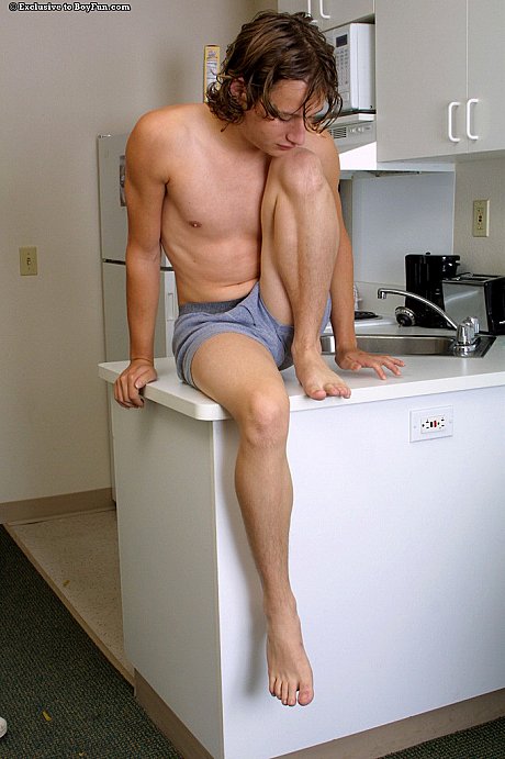 Hot teenage fiance boyfriend Sammy Case shows off his enormous behind and jerks off - Image 8 of 20  in Gay category  