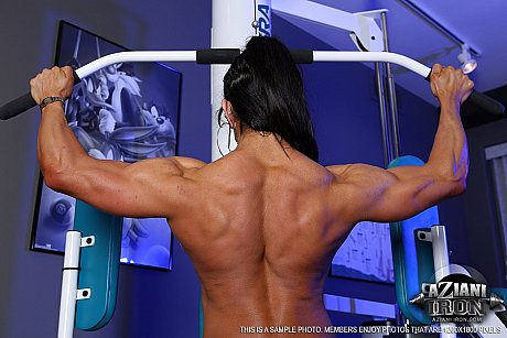 Busty bodybuilder Marina Lopez shows her ropy physique nude at the gym - Image 11 of 15  in Legs category   featuring Marina Lopez 