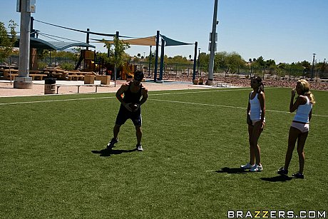 Big titted brunette Jayden Jaymes gets stiff shaft from a football player - Image 4 of 21  in Pussy category   featuring Jayden Jaymes 