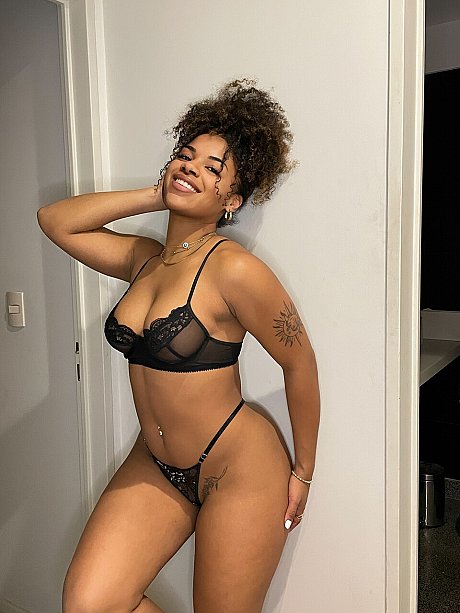 OnlyFans Paola Axo Porn Photos - Image 9 of 20  in Pussy category  