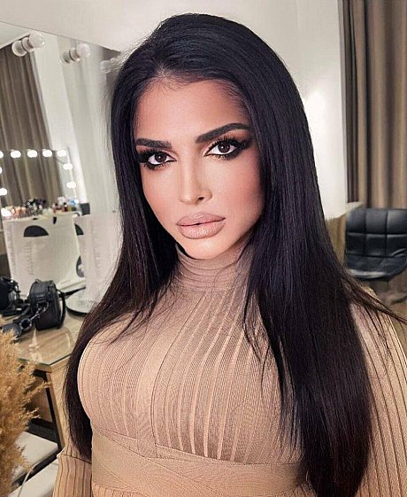 OnlyFans Caroline Deam Porn Pictures - Image 20 of 20  in Model category  