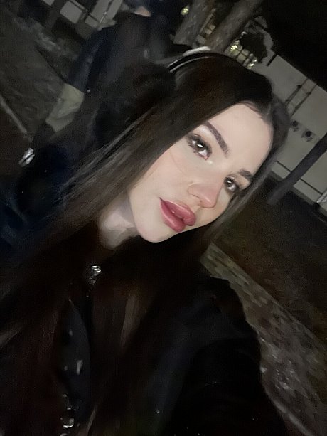 OnlyFans Dream Viki starring Dream Viki Porn Gallery - Image 13 of 18  in Babe category   featuring Dream Viki 