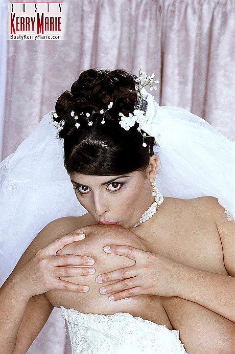 Curvy bride Kerry Marie lets out her gigantic naturals & slides a toy in her pussy - Image 5 of 20  in Pussy category   featuring Kerry Marie 