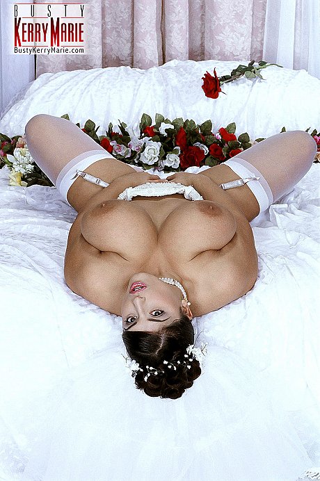 Curvy bride Kerry Marie lets out her gigantic naturals & slides a toy in her pussy - Image 11 of 20  in Pussy category   featuring Kerry Marie 