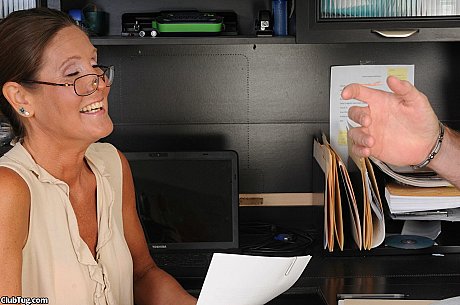 Mrs. Vanderberg strips at the office and gives a spectacular handjob - Image 3 of 21  in Skinny category   featuring LA Valkenberg 