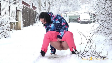 Stunning European babe squats to pee in the snow - #200955