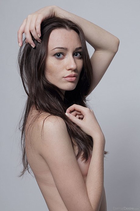 Sweet brunette babe Zsanett Tormay shows her flawless nude body - Image 6 of 20  in Babe category   featuring Zsanett Tormay 