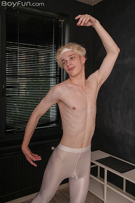 Fiance BF Fun featuring Alex Rosa XXX Gallery - Image 1 of 21  in Gay category  