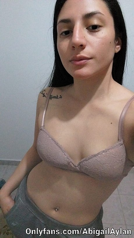 OnlyFans Abigail Aylan Abigail Aylan - Image 7 of 10  in Model category   featuring Abigail Aylan 