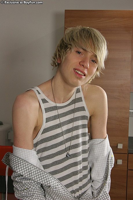 Man boyfriend Fun featuring Eowyn Ward Hot Pics - Image 2 of 21  in Gay category  