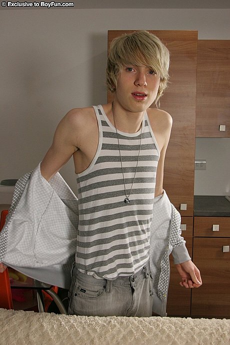 Man boyfriend Fun featuring Eowyn Ward Hot Pics - Image 3 of 21  in Gay category  