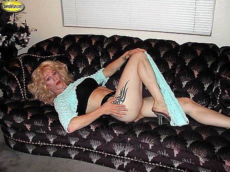 Grooby sluts featuring Christina XXX Images - Image 6 of 15  in Pussy category   featuring Christina 
