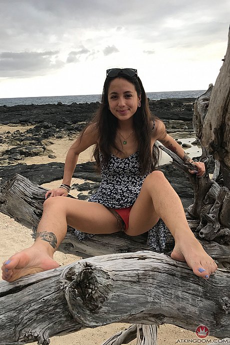 Teenie Mi Ha Doan flashes her boobies and exposes her silky cunt on the beach - Image 5 of 20  in Big Clit category   featuring Mi Ha Doan 
