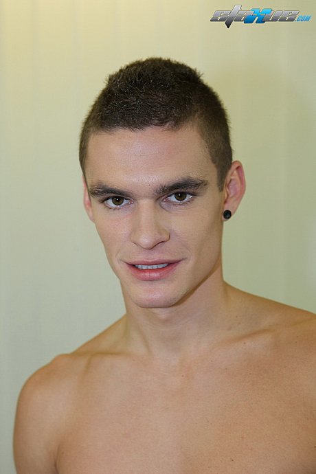 Hung gay Shane Barret shows his irresistible erect dong up close - xxx porn gallery #49994 in Gay