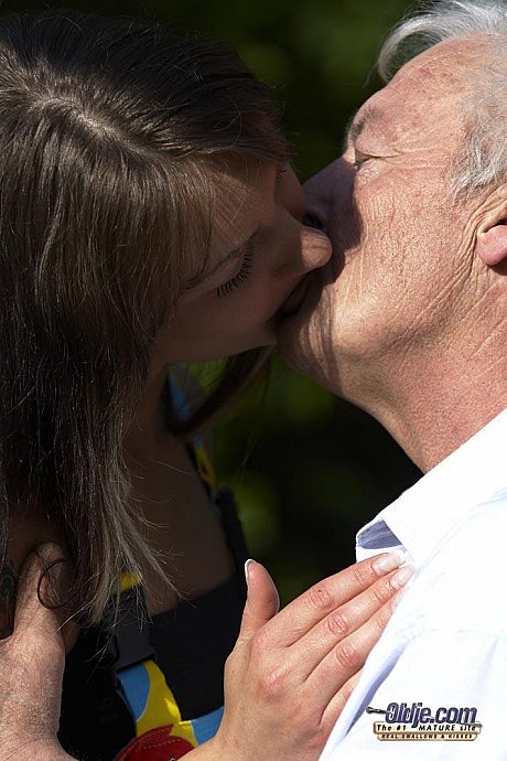 Brunette teen Jeydah gets her shaved beaver filled by an mature fat granddad - Image 2 of 20  in Pussy category   featuring Gustavo, Jeydah 