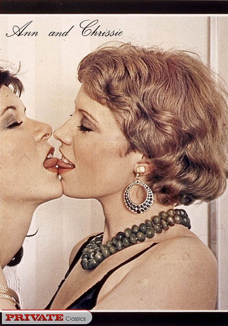 Bisexual females from the swinging sixties eat twat and blow penis too