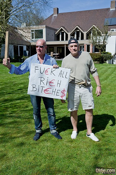 Czech blondy Vinna Reed gets fucked outdoors by a group of cougar dudes - Image 3 of 20  in Teen category   featuring John, Vinna Reed, Hugo, Jan, Jean Claude, Francis, David 