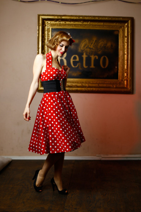 Glamorous pinup lady girl woman posing in her gorgeous dress & heels in a solo - #823780