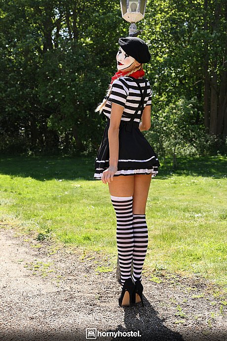 Horny Hostel naked Images - Image 1 of 21  in Outdoor category   featuring Yasmina Khan, Frances Bentley 