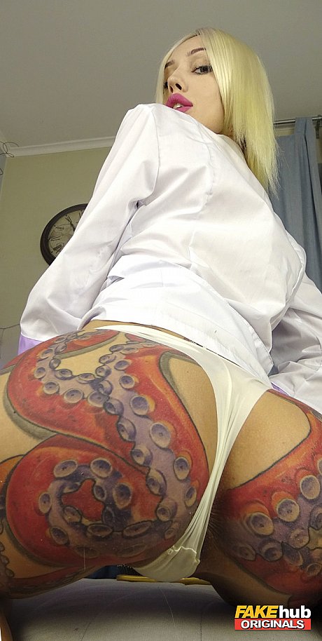 Fake Hub featuring Telari Love undressed Pics - Image 6 of 20  in Big Clit category   featuring Telari Love 