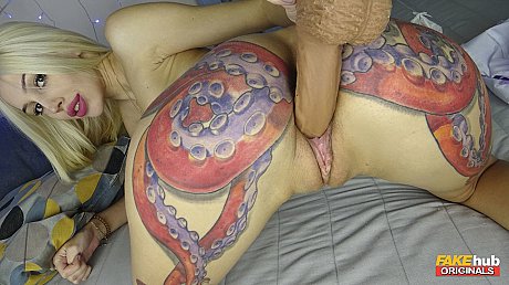 Fake Hub featuring Telari Love undressed Pics - Image 10 of 20  in Big Clit category   featuring Telari Love 