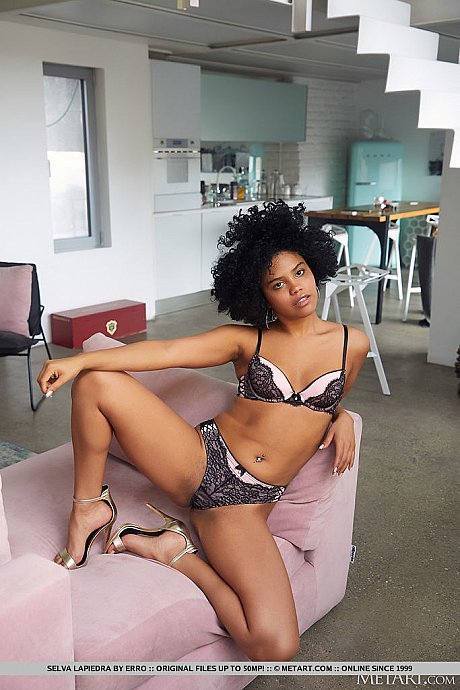 Hot Brazilian young Selva Lapiedra gets totally undressed during a solo show - Image 4 of 18  in Model category   featuring Selva Lapiedra