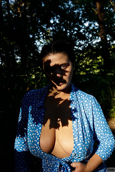 Stacked babe Vyeta Mustafina shows off her beautiful monstrous breasts outdoors - Image 3 of 12  in Outdoor category   featuring Vyeta Mustafina 