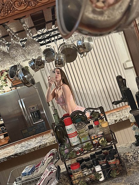 OnlyFans Mariyia starring Mariyia Hot Porn - Image 5 of 13  in Model category   featuring Mariyia 