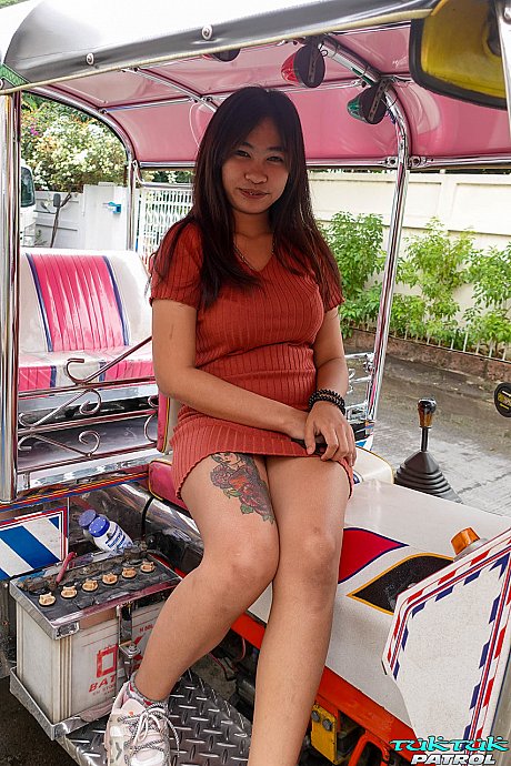 Petite asian amateur Oil shows her wonderful tits and gets rammed deeply - Image 3 of 21  in Teen category  