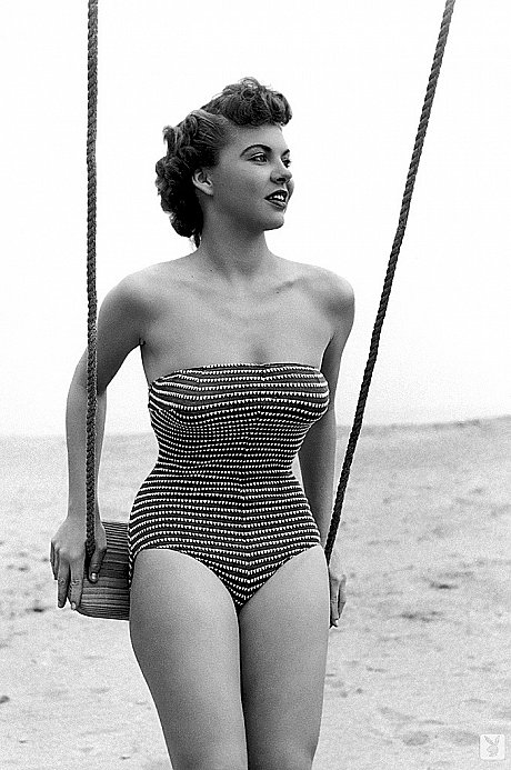 Cougar bitch broad Madeline Castle knows how to pose undressed for camera in public - Image 15 of 16  in Model category   featuring Madeline Castle 