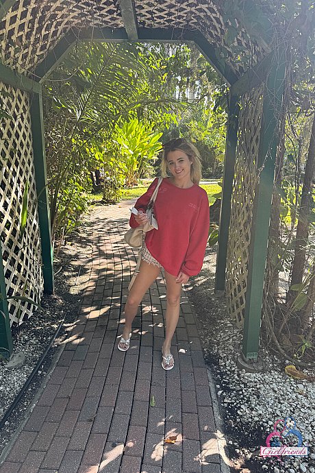 ATK Girlfriends Hot Gallery - Image 3 of 21  in Pussy category   featuring Nicole Nichols 