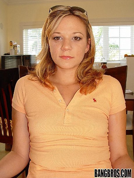 Sexy yellow-haired Deja flaunts her legs before sucking a massive boner up close - Image 7 of 20  in Teen category   featuring Nikki Sexx 