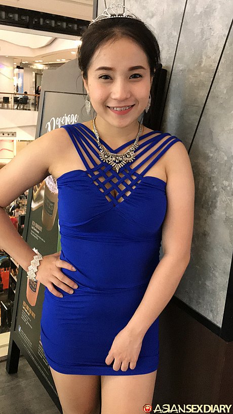 Brunette chinese amateur Nate gives fellatio and gets screwed deeply - Image 4 of 21  in Amateur category   featuring Nate 