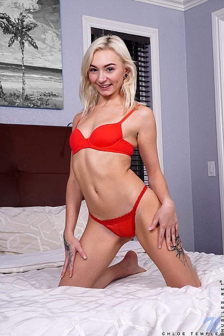 Tiny-titted young Chloe Temple toys her trimmed vagina with a vibrator - Image 2 of 21  in Pussy category   featuring Chloe Temple 