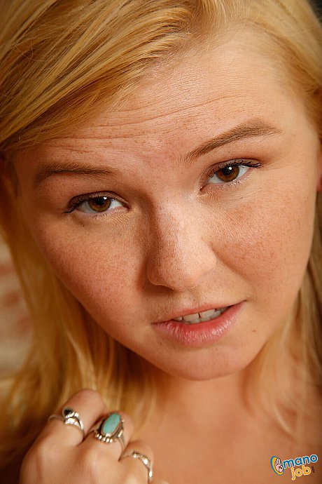Mr POV performed by Melissa May Porn Gallery - Image 3 of 21  in Teen category   featuring Melissa May 