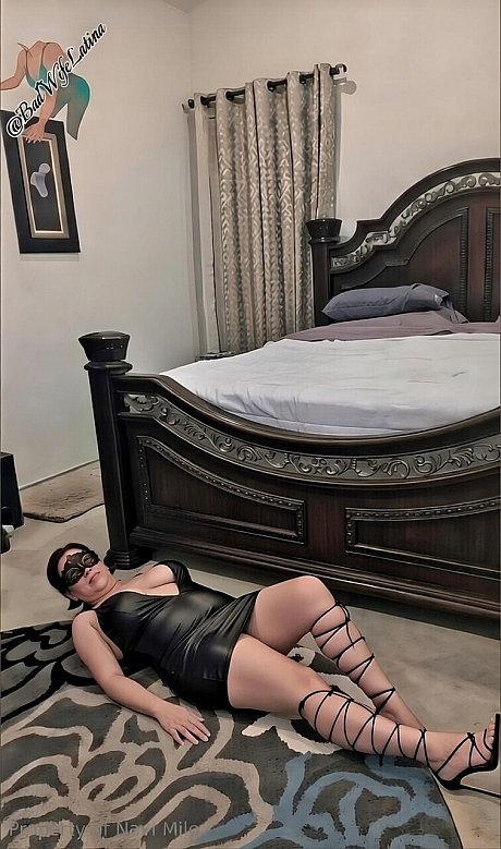 OnlyFans Bad wifey latina Novimilo - Image 4 of 12  in Ass category   featuring Novimilo 