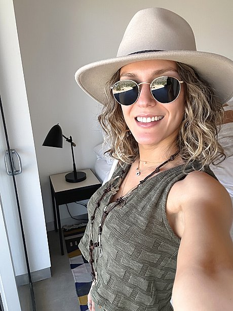 OnlyFans Petit Freak starring Petit Freak nude Gallery - Image 18 of 20  in Model category  