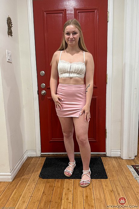 ATK Galleria featuring McKenzie Mae Porn Photos - Image 1 of 21  in Amateur category   featuring McKenzie Mae 