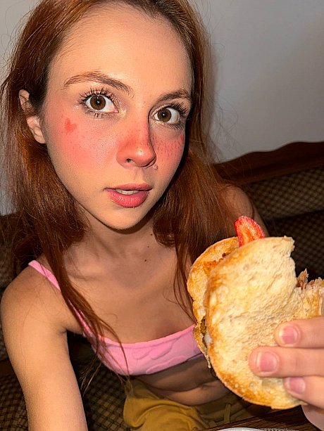 OnlyFans Just Pupa starring Just Pupa XXX Gallery - Image 5 of 20  in Outdoor category   featuring Just Pupa 