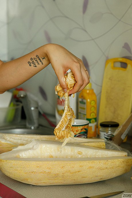 Zishy performed by Alevtina Batman Sex Gallery - Image 5 of 13  in Pussy category   featuring Alevtina Batman 