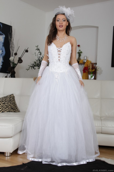 Brunette bride Savannah Secret lifts her wedding dress up and show hairy twat - #765312