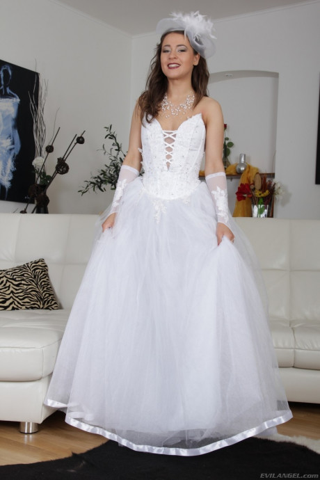 Brunette bride Savannah Secret lifts her wedding dress up and show hairy twat
