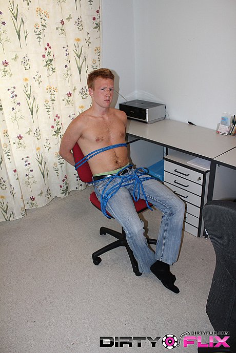 Brunette teenie Amanda ties up her boy and fucks a stud in front of him - Image 4 of 21  in Teen category   featuring Amanda, Nelson, Morris 