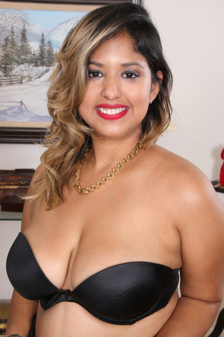 Chubby latina Jamie Hernandez unveils her big saggy titties & her hairy muff - #1154466