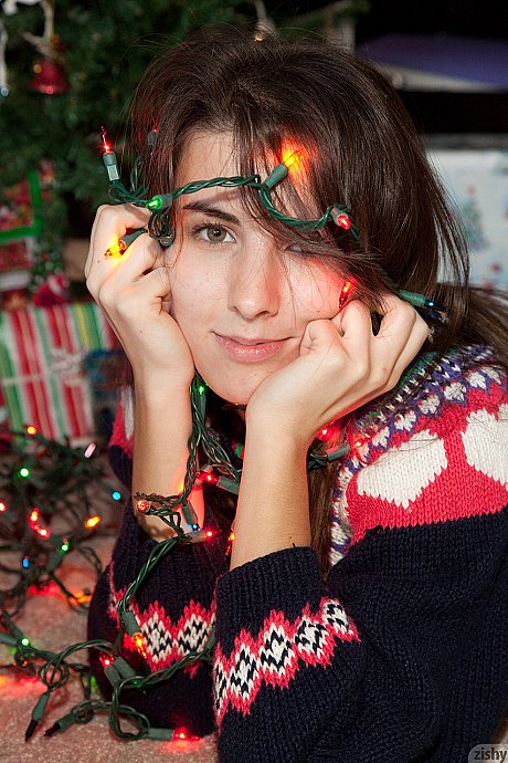 Teenie girlfriend Melissa Johnston exposes her adorable butt on Christmas day - Image 2 of 11  in Clothed category   featuring Melissa Johnston 
