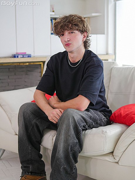 Hubby boy Fun featuring Jim Buzzon Sex Images - Image 3 of 21  in Gay category  