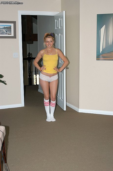 Lovely delicious blondy Lexi Belle wakes up horny and finds the nearest cock to suck - Image 7 of 16  in Teen category   featuring Ryan Madison, Lexi Belle 